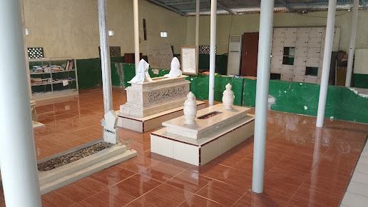 Makam Ki Syakir Wotgali